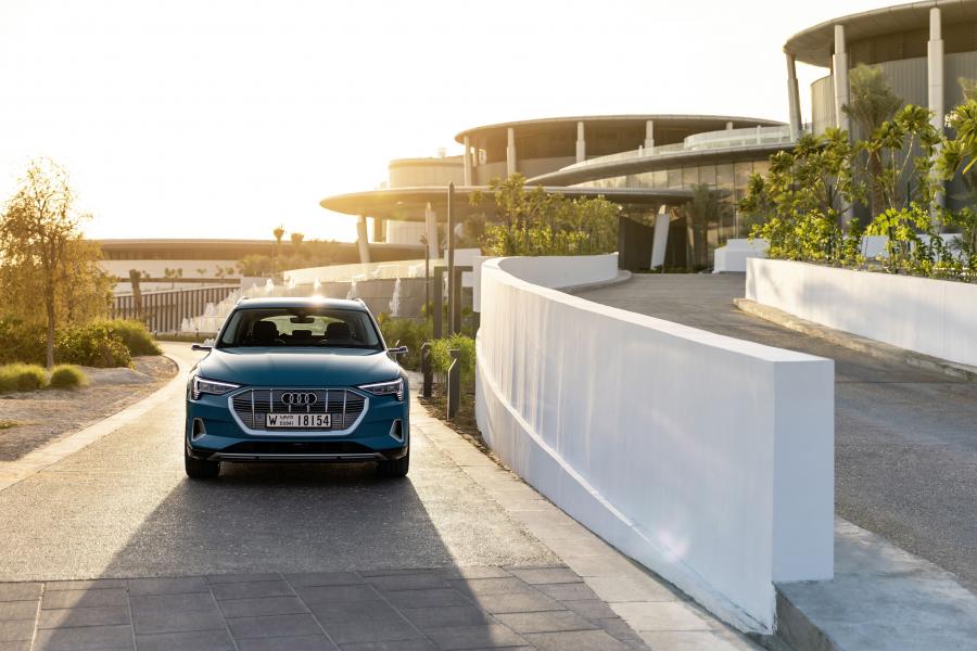  Audi e-tron 55 Quattro 2019 года  (WW) (фото 137 из 452)